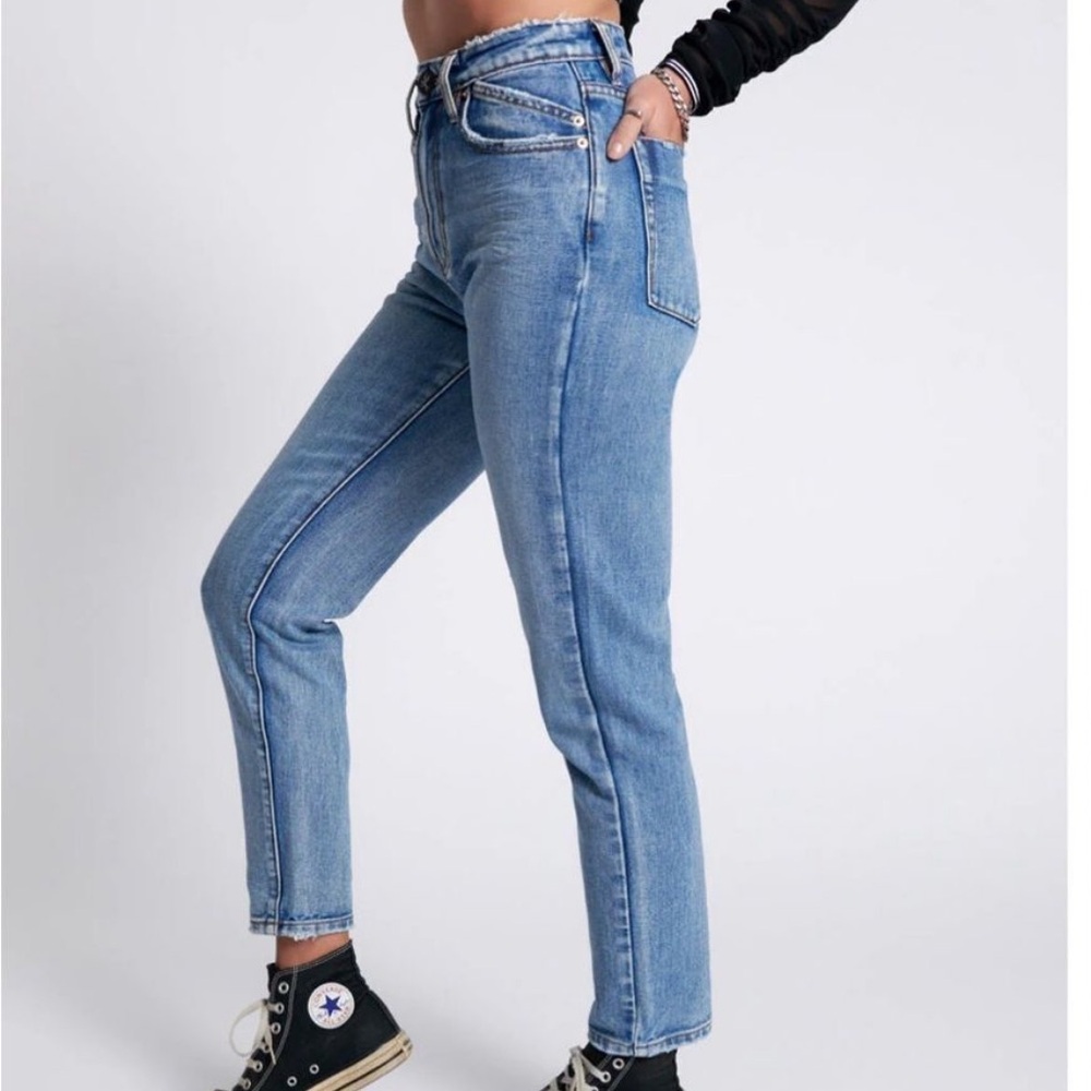 NWT Charlie High Waist Slim Flared Denim Jeans - Fleetwood Artiste 28